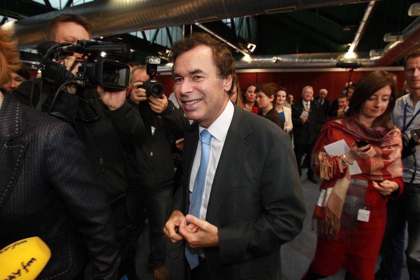 A statement said that minister Alan Shatter said he was working closely with his counterpart in Britain on the issue 