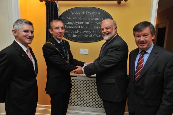 Lord Mayor of Cork John Buttimer with Maryland Secretary of State John McDonough after he unveiled a plaque honouring Frederick Douglass. With them are Prof Pat O Shea, University of Maryland, and UCC president Dr Michael Murphy