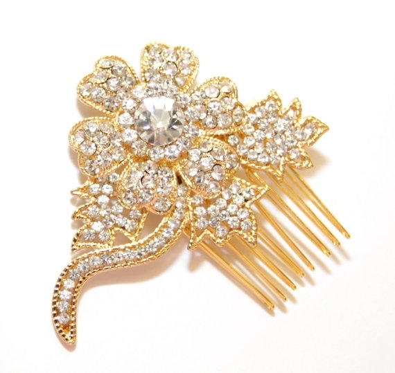 Flowery Deer crystal and rhinestone bridal comb, Etsy.com €27.70