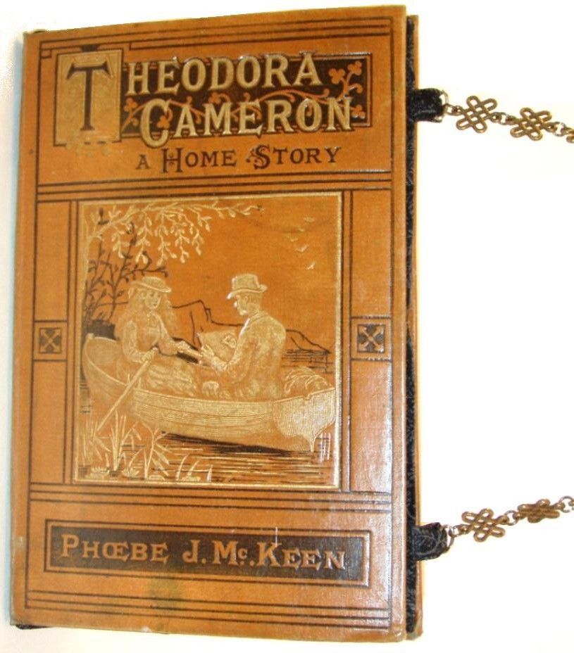 A Home Story book clutch, RokkiHandbags @ Etsy.com €48